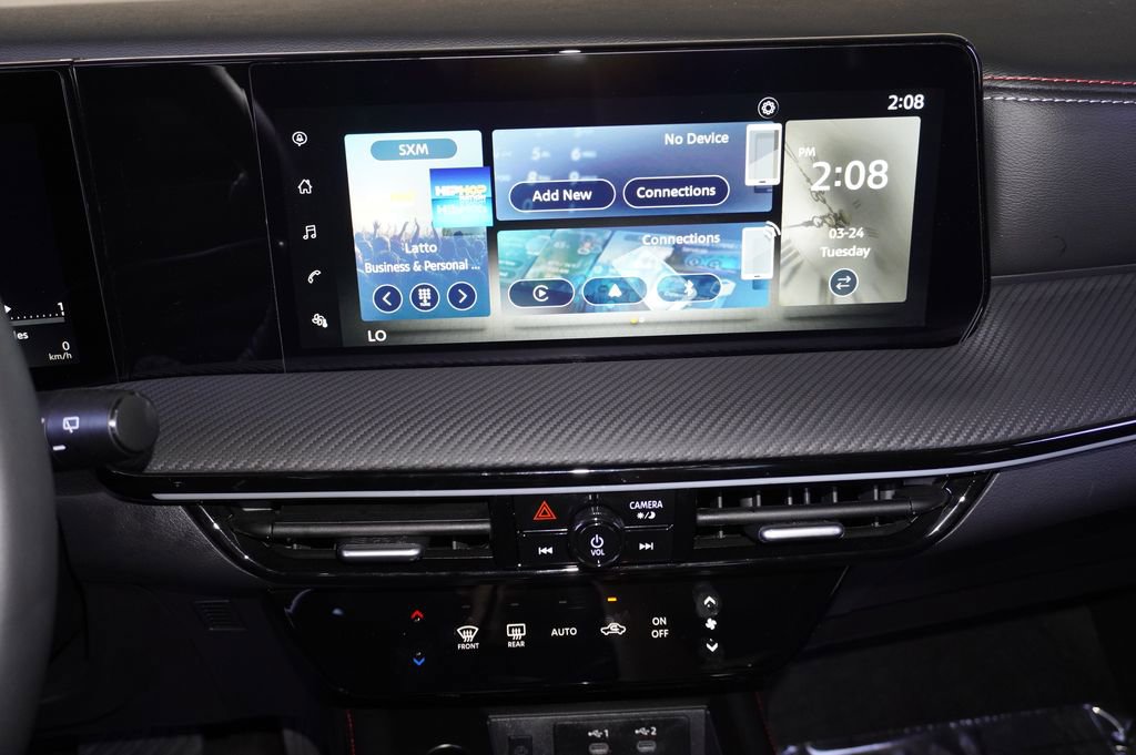 Used 2025 Nissan Kicks SR image 16