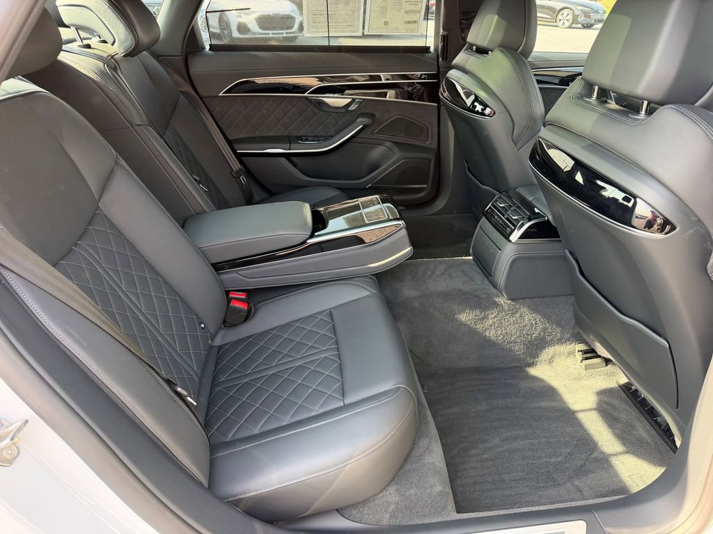 Used 2024 Audi S8 image 19