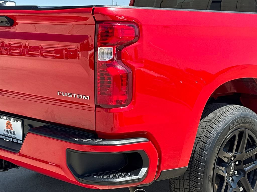 Used 2023 Chevrolet Silverado 1500 Custom RWD image 6