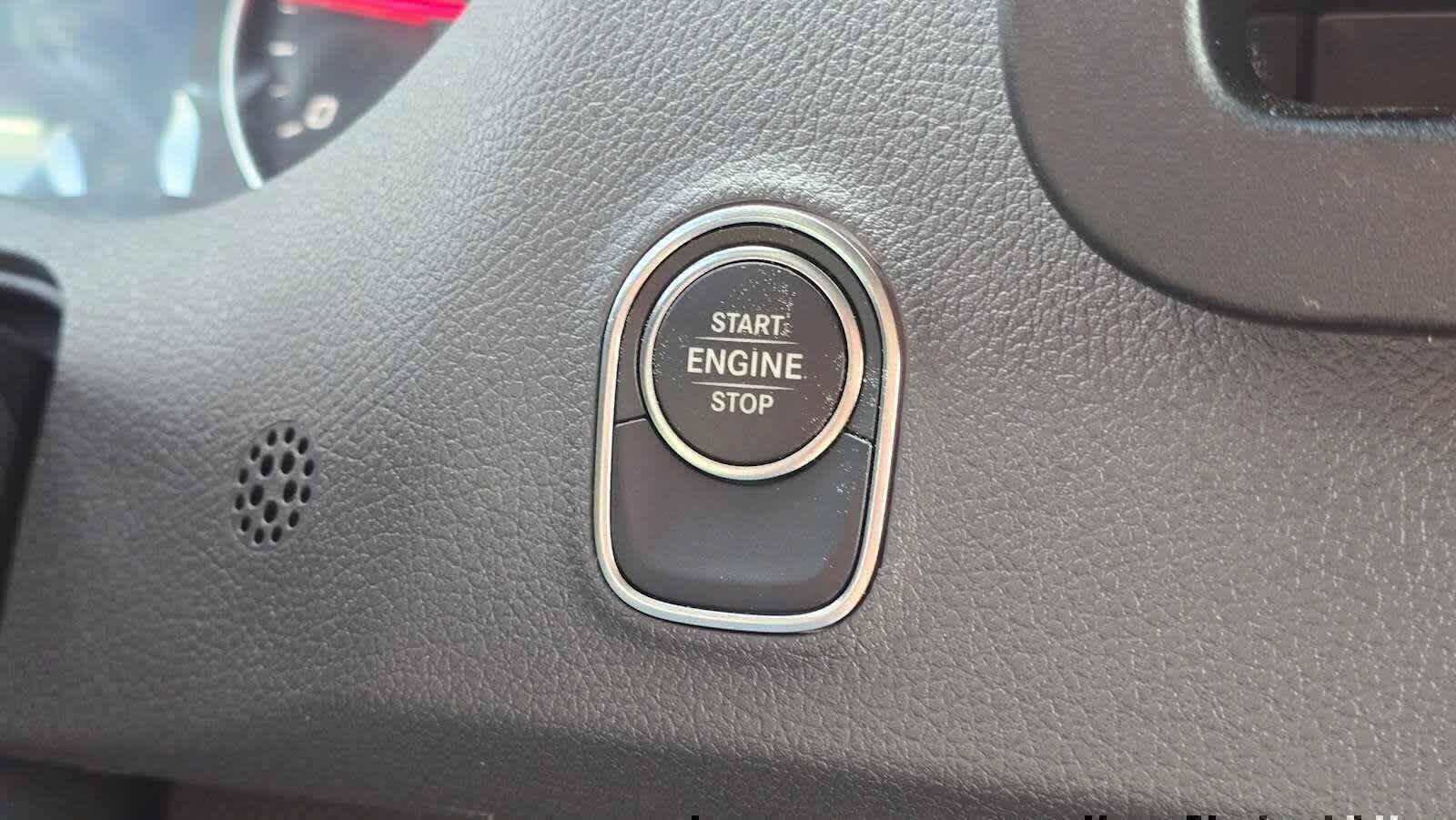 Used 2025 Mercedes-Benz Sprinter 2500 image 34