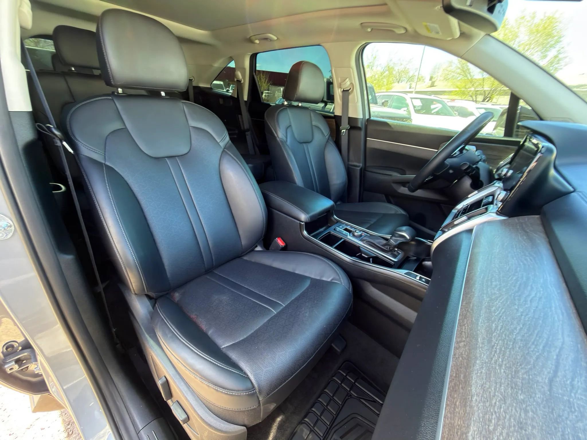 Used 2023 Kia Sorento X-Line EX image 7