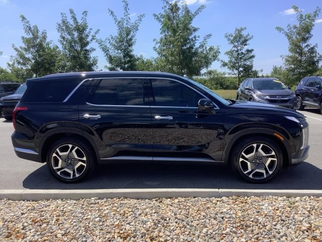 Used 2023 Hyundai Palisade Limited w/ Cargo Package AWD/4WD image 4