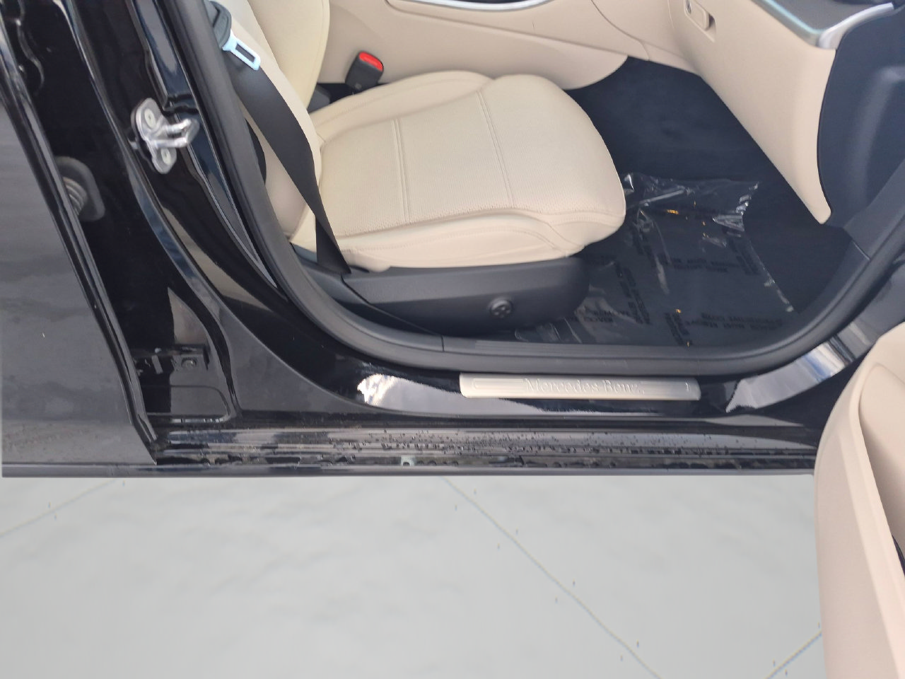 New 2026 Mercedes-Benz C 300 Sedan image 8