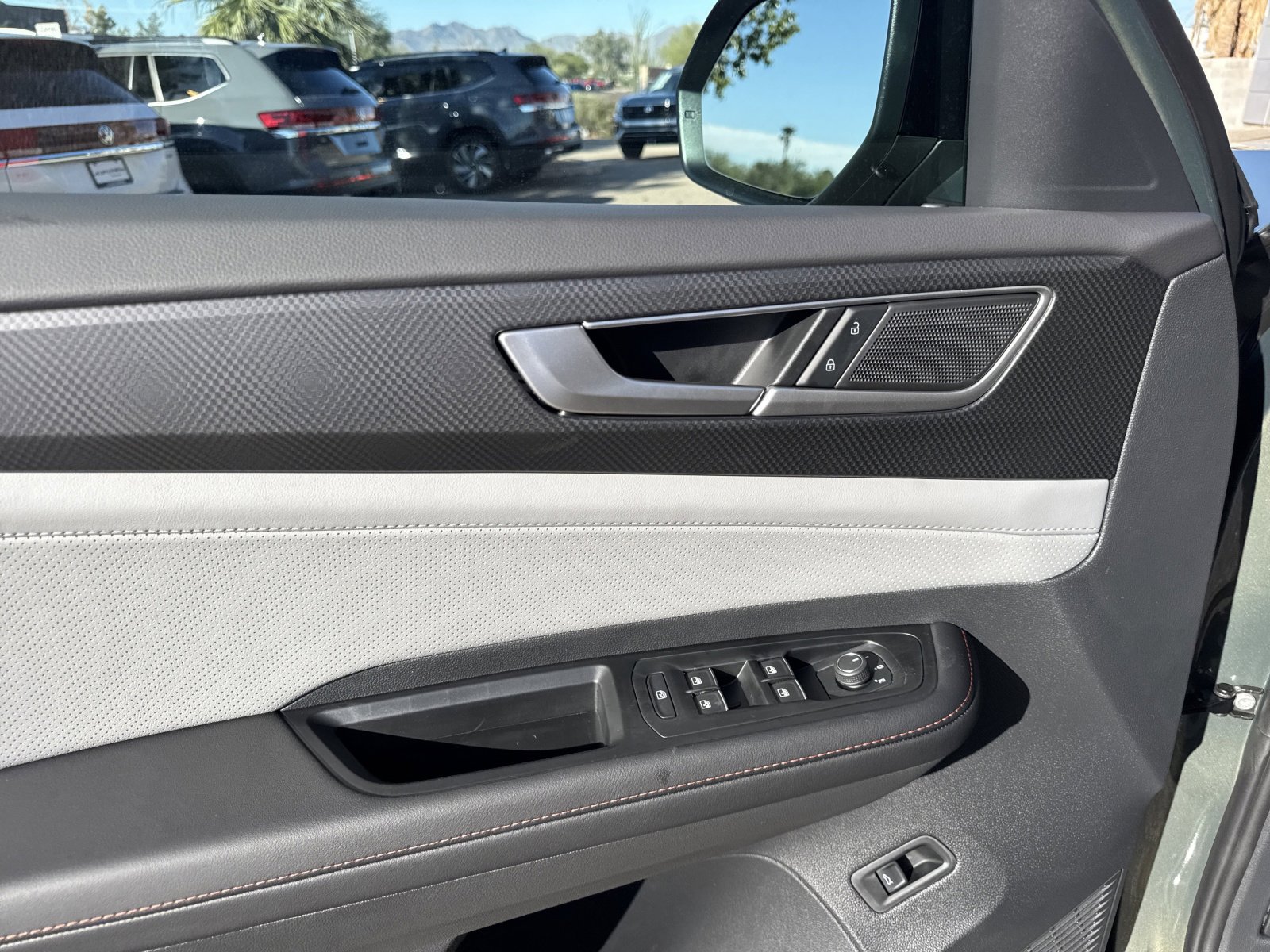 New 2026 Volkswagen Atlas Peak Edition image 13