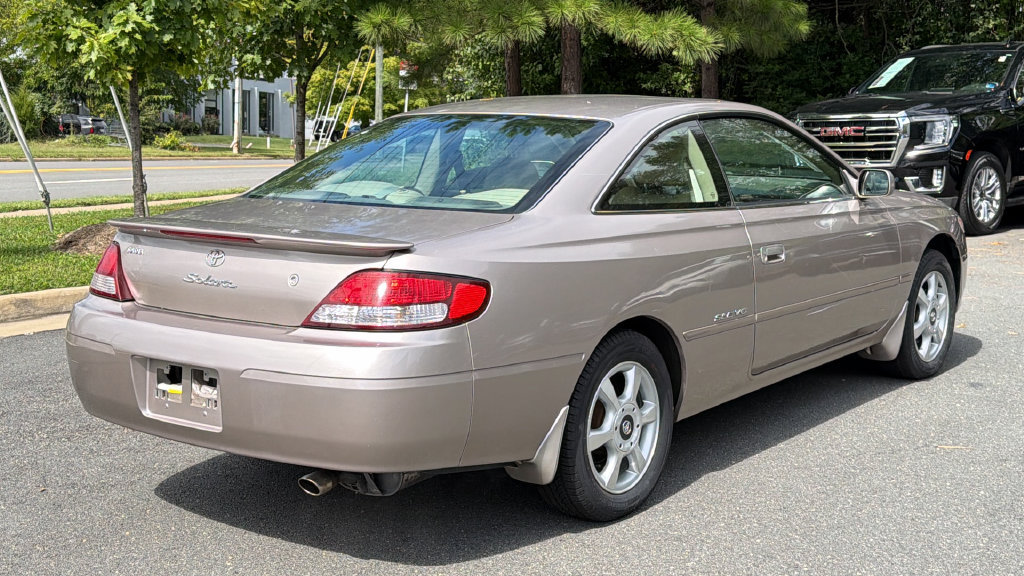 Used 1999 Toyota Solara SLE w/ Sport Pkg FWD image 4