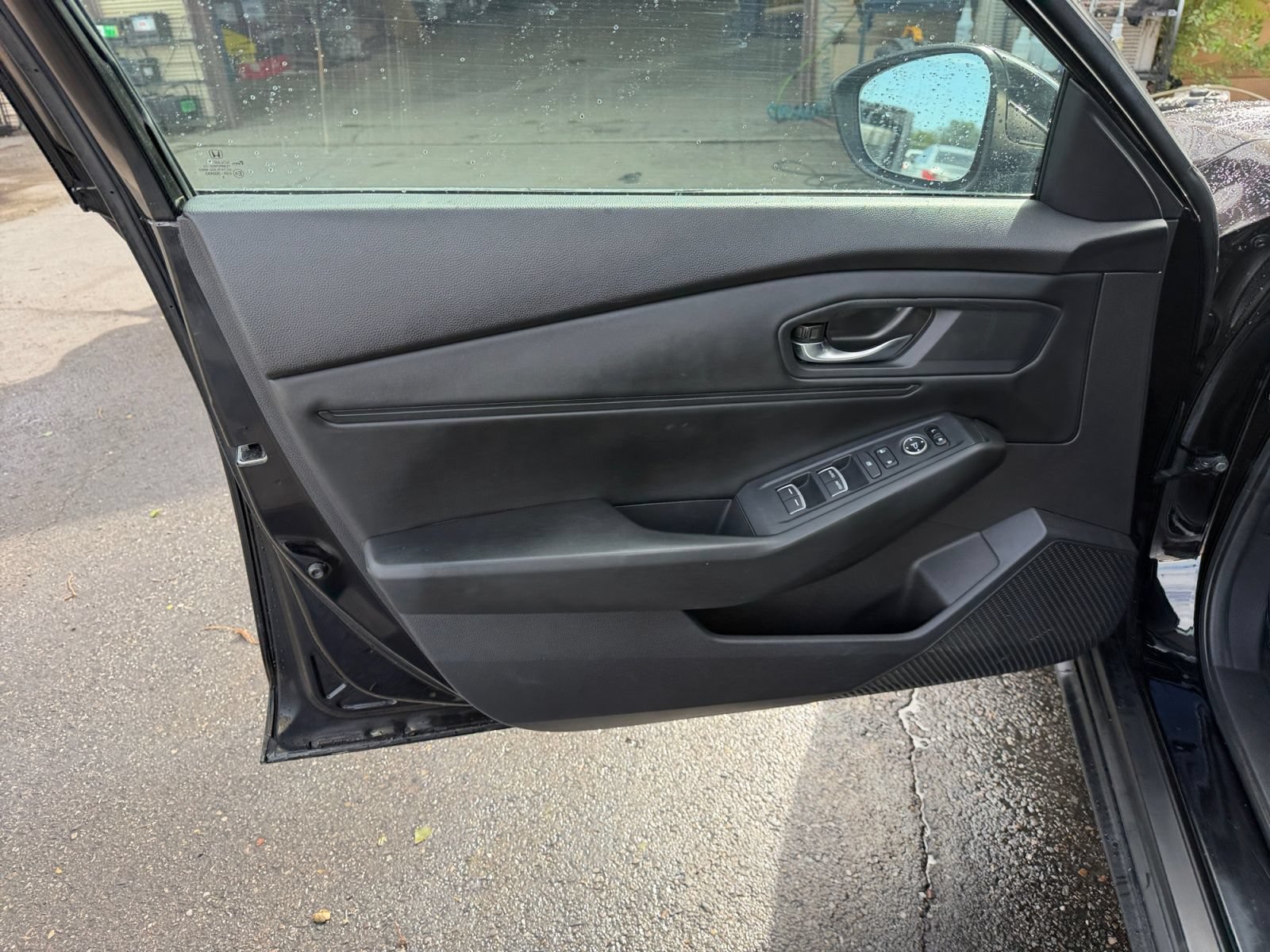 Used 2023 Honda Accord EX image 19