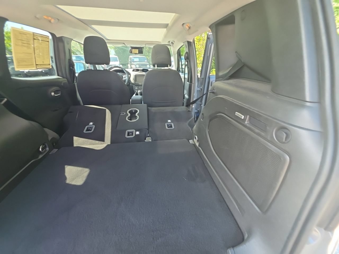 Used 2021 Jeep Renegade Latitude w/ Sun & Sound Group AWD/4WD image 14