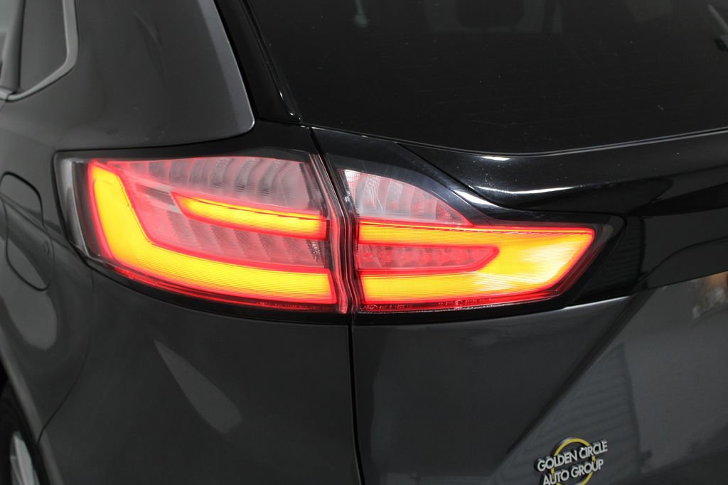 Used 2024 Ford Edge Titanium image 57