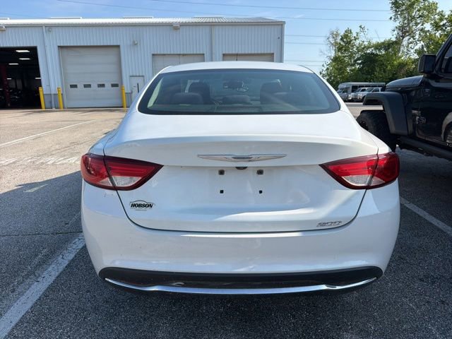 Used 2015 Chrysler 200 Limited FWD image 6