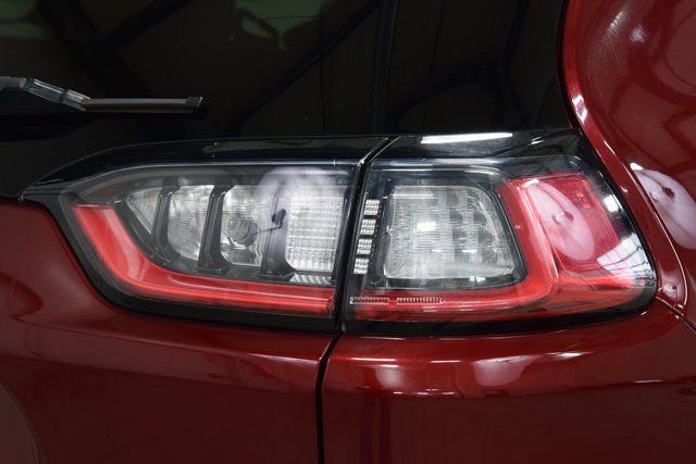 Used 2019 Jeep Cherokee Latitude Plus image 17