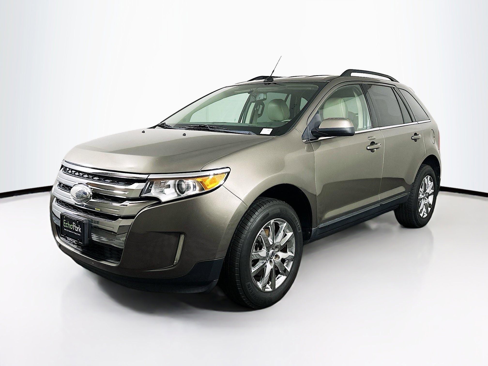 Used 2014 Ford Edge Limited AWD/4WD image 3