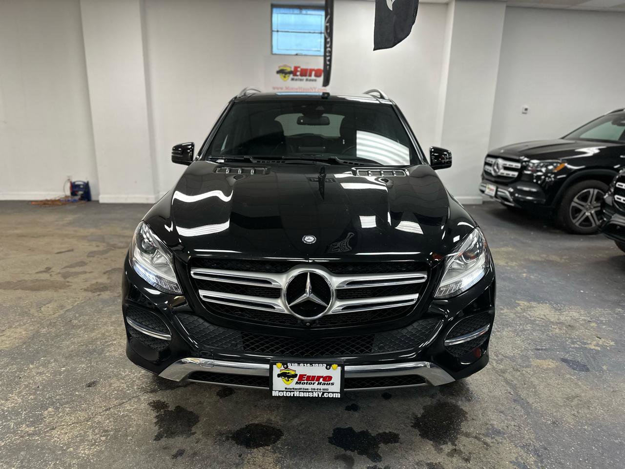 Used 2017 Mercedes-Benz GLE 350 4MATIC image 3