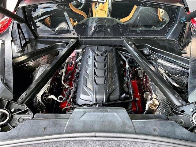 Used 2022 Chevrolet Corvette Stingray Preferred Cpe w/ Battery Protection Package RWD image 11