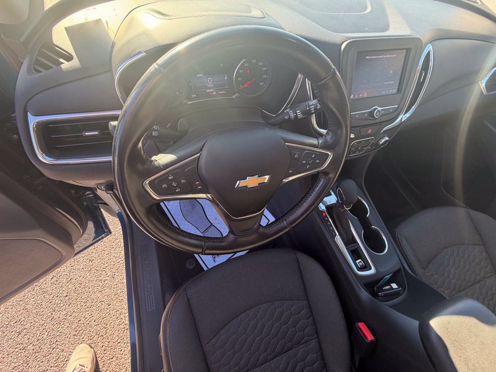 Used 2020 Chevrolet Equinox LT AWD/4WD image 13