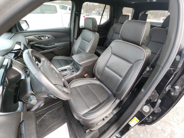 Used 2022 Chevrolet Traverse Premier w/ Redline Edition image 31