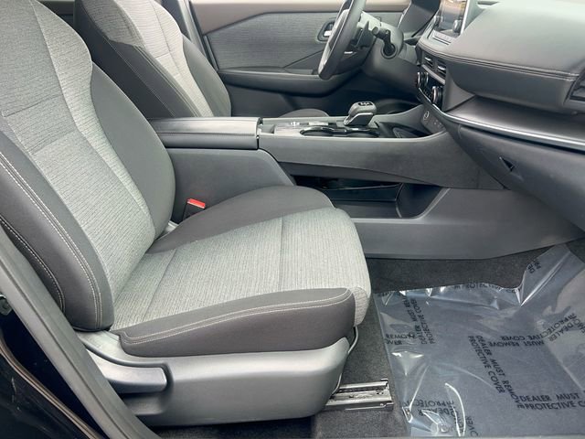 Used 2023 Nissan Rogue SV image 19