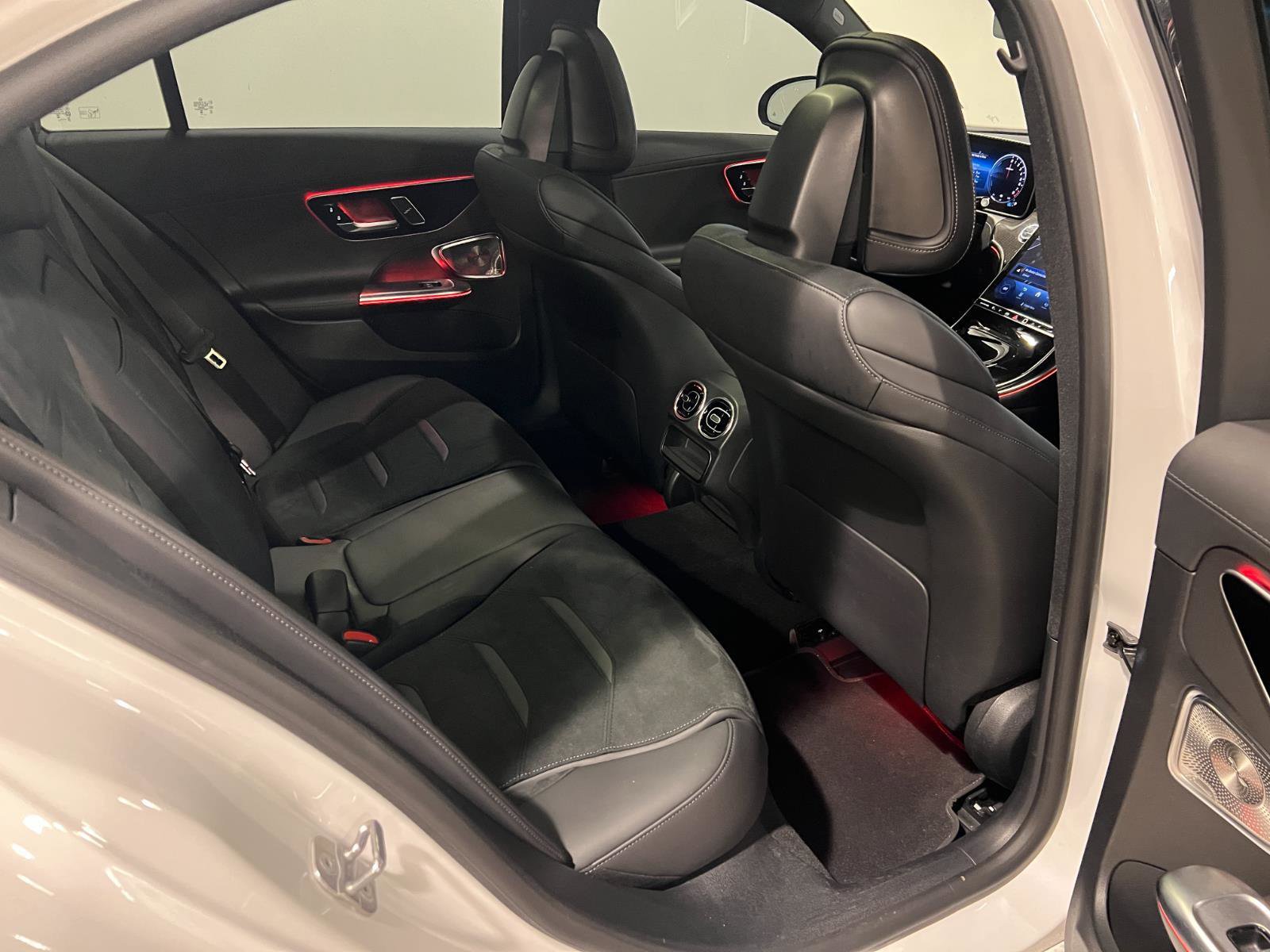 Used 2024 Mercedes-Benz C 36 AMG S image 35