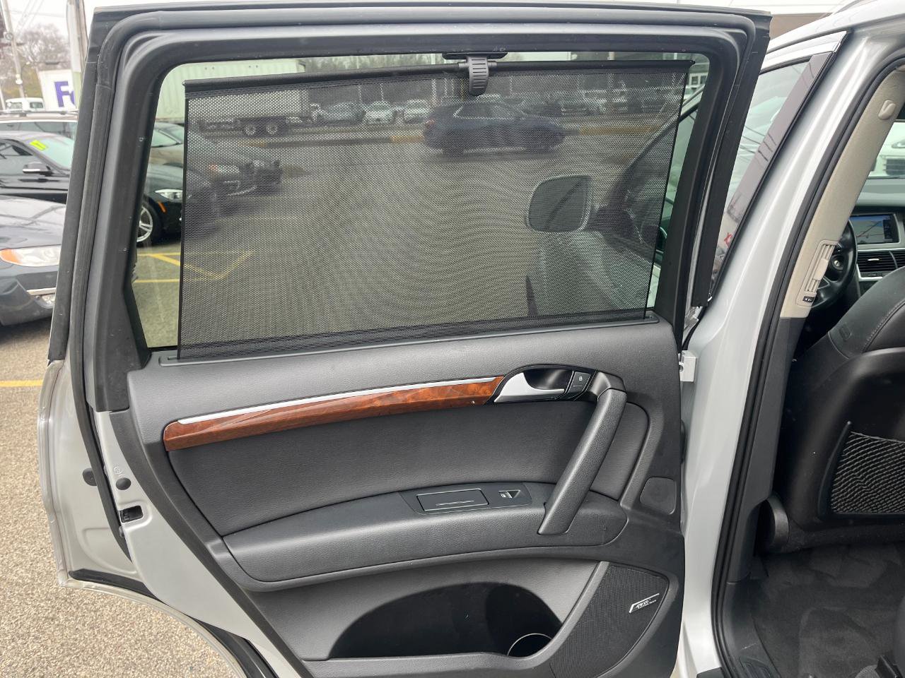 Used 2015 Audi Q7 TDI Premium Plus w/ Premium Plus Package image 14