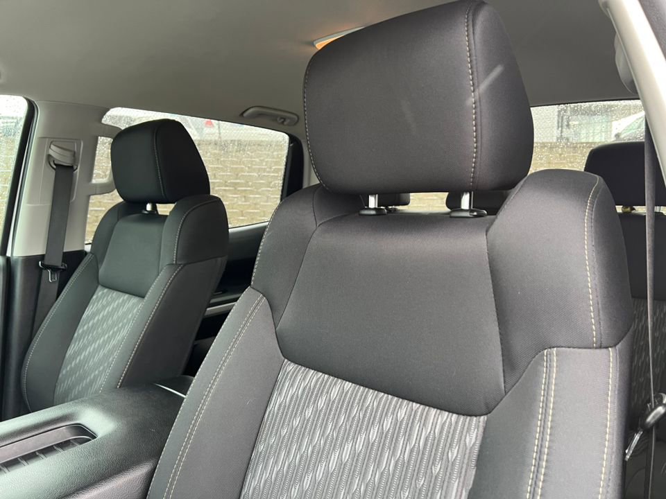 Used 2021 Toyota Tundra SR5 w/ Trail Edition image 13