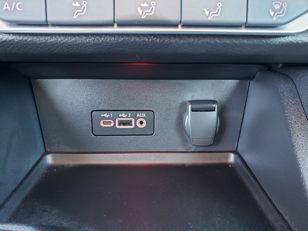 Certified 2022 Nissan Sentra SV image 34