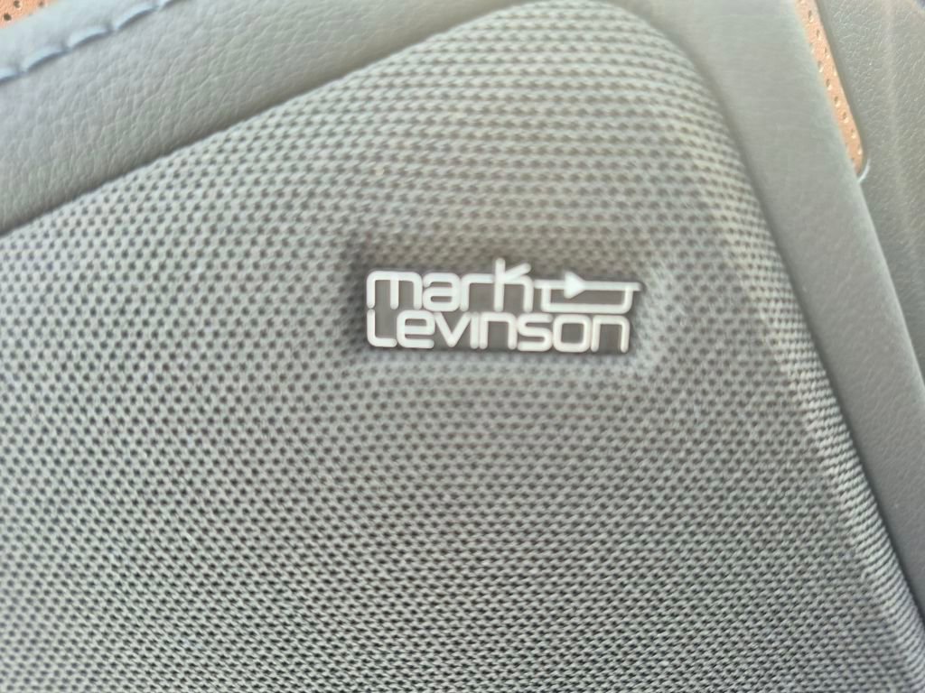 Used 2024 Lexus GX 550 w/ Accessory Package (Z1) image 18