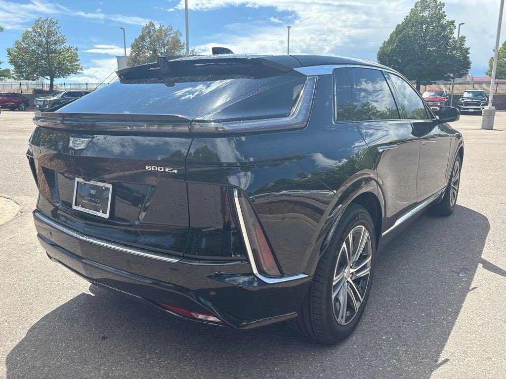 Certified 2024 Cadillac Lyriq Luxury AWD/4WD image 6