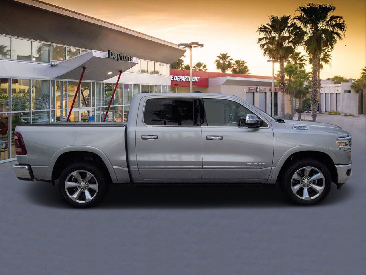 Used 2019 RAM 1500 Limited AWD/4WD image 2