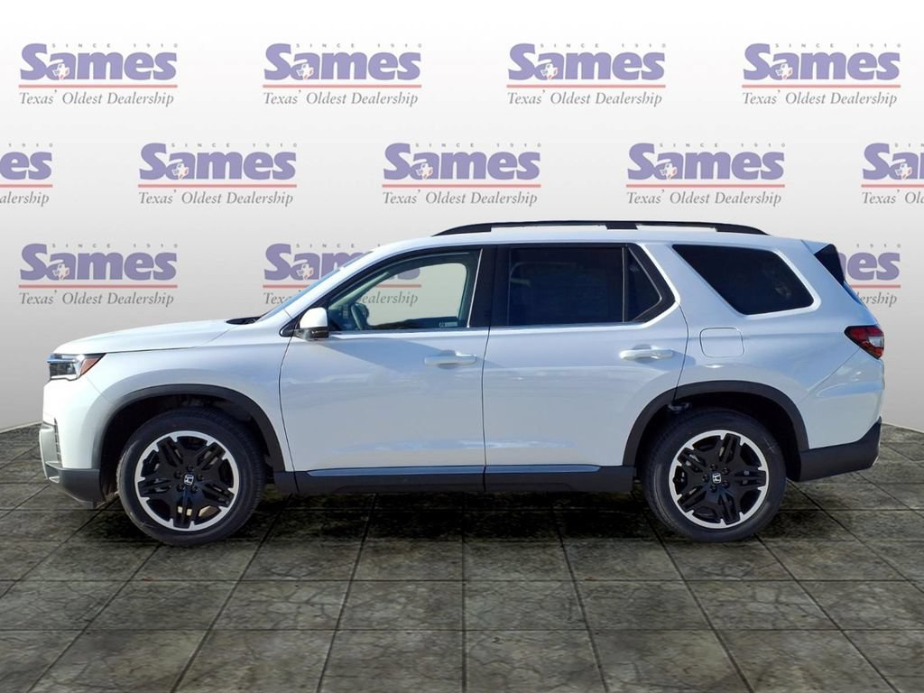 New 2026 Honda Pilot Touring image 4
