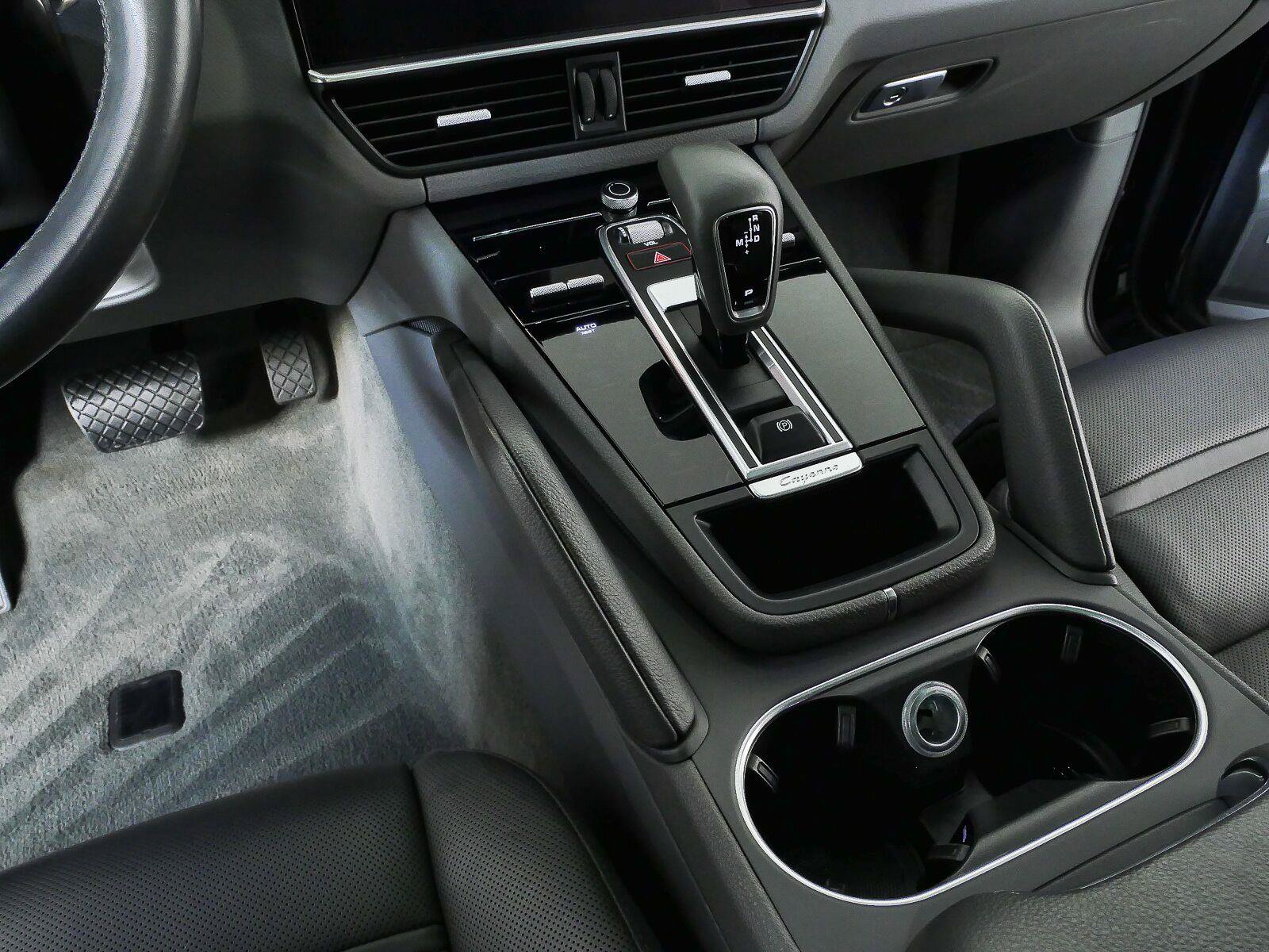 Certified 2021 Porsche Cayenne AWD/4WD image 18