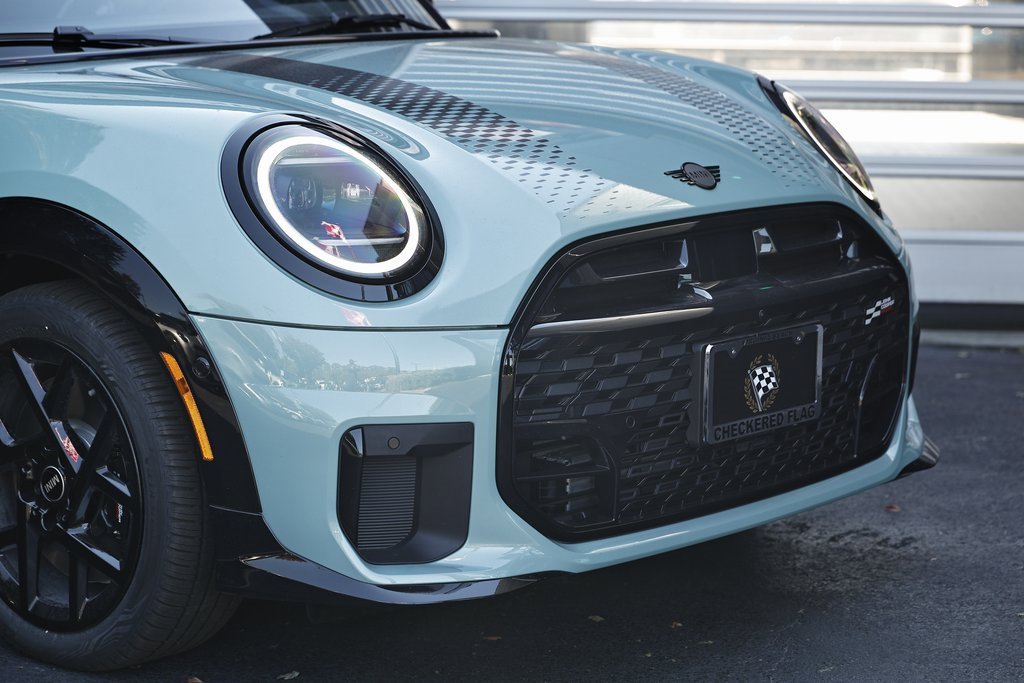 New 2026 MINI Cooper S image 2