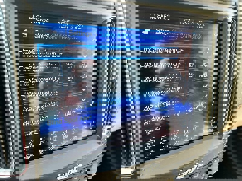 Used 2017 Maserati Levante w/ Luxury Package image 42