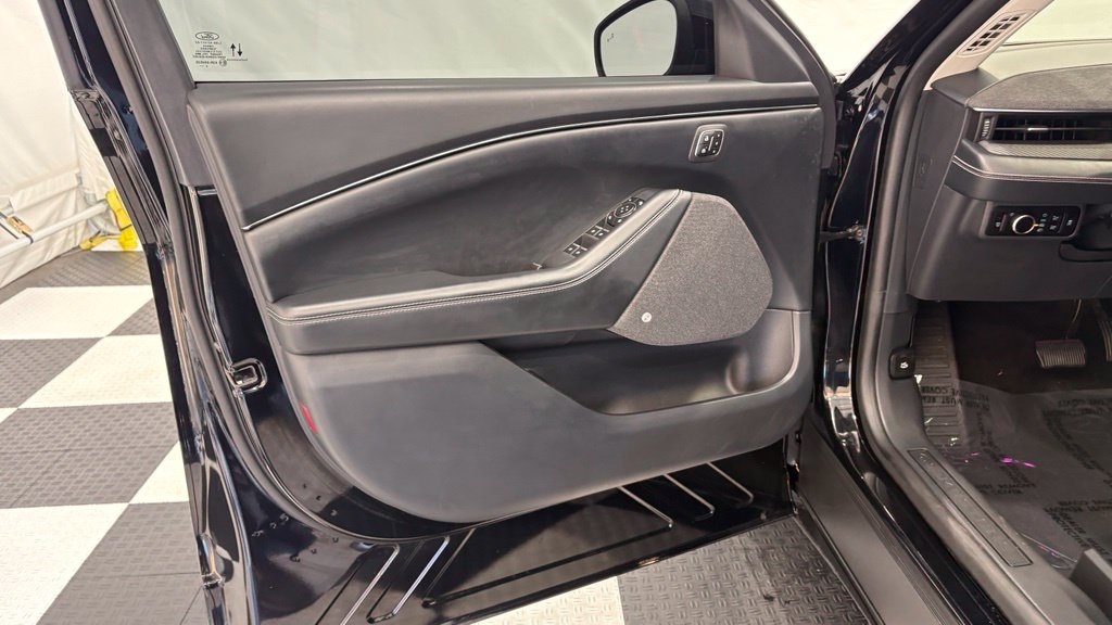Used 2024 Ford Mustang Mach-E Premium AWD/4WD image 20