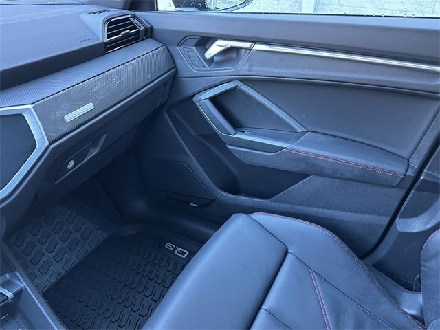 Certified 2025 Audi Q3 2.0T Premium Plus w/ Premium Plus Package image 35