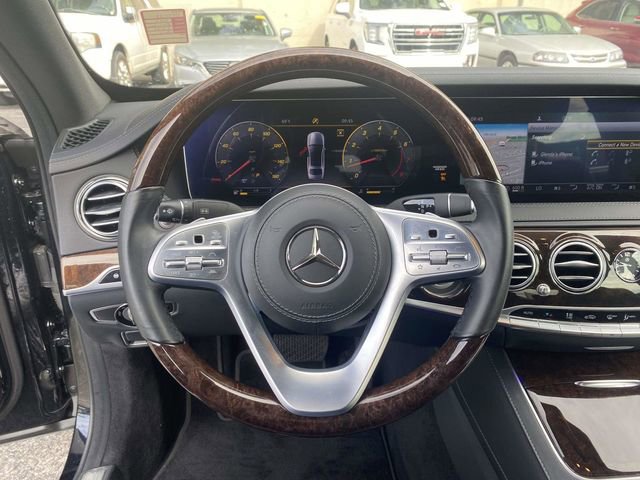 Used 2020 Mercedes-Benz S 560 4MATIC Sedan image 24