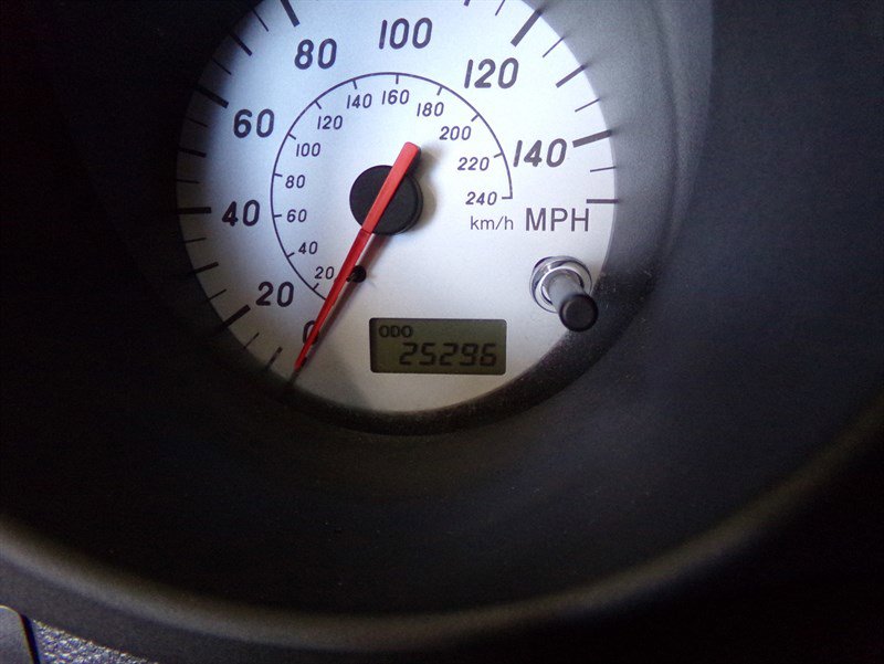 Used 2000 Toyota MR2 image 15