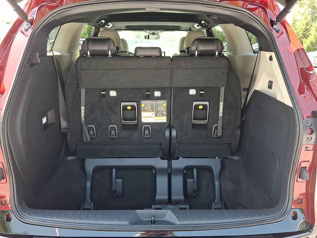 Used 2026 Toyota Sienna Limited AWD/4WD image 29
