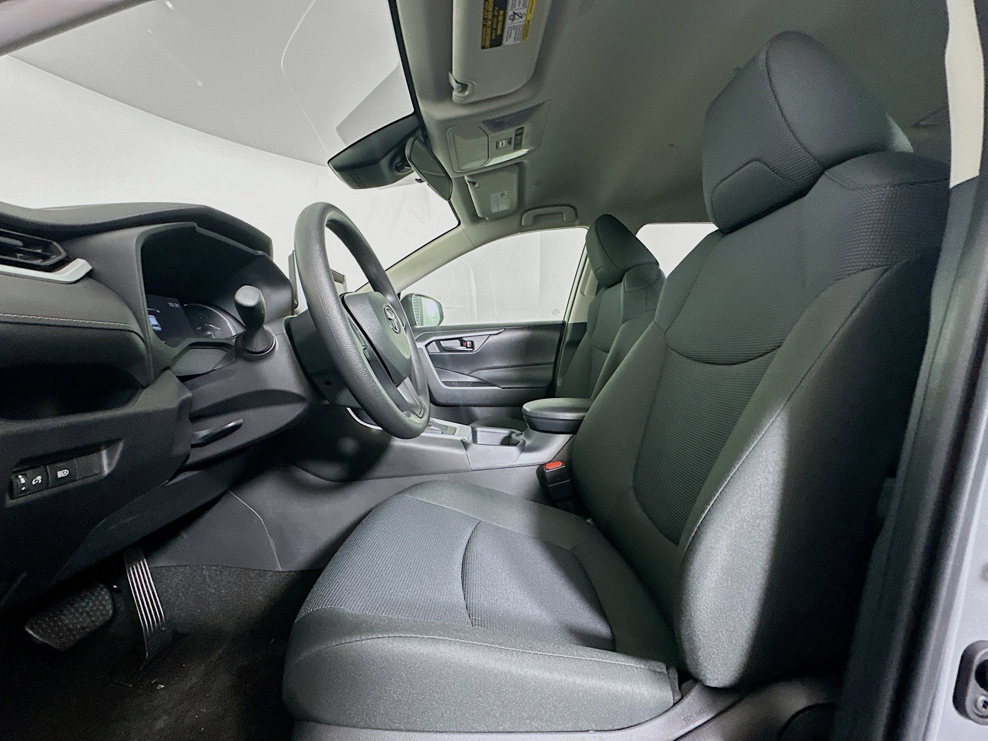 Used 2025 Toyota RAV4 LE image 13