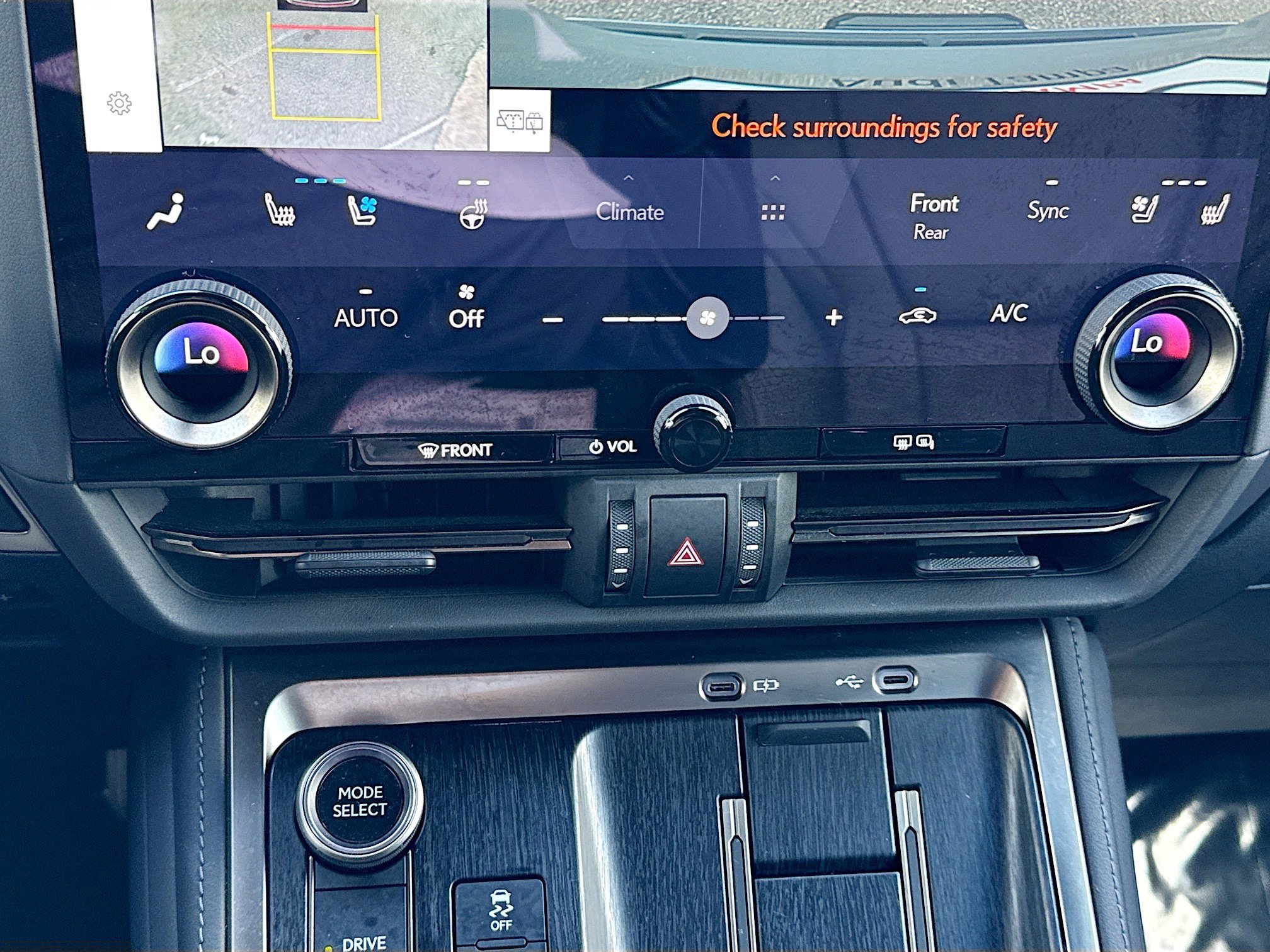 Used 2024 Lexus GX 550 w/ Accessory Package (Z1) image 34