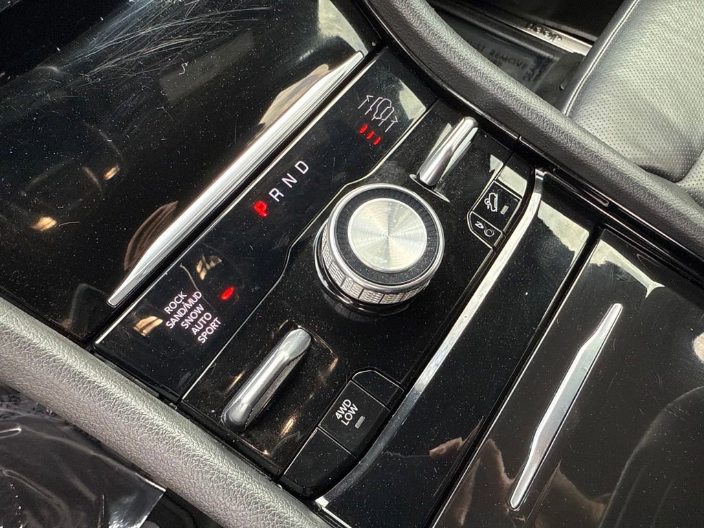 Used 2022 Jeep Grand Cherokee Overland AWD/4WD image 89