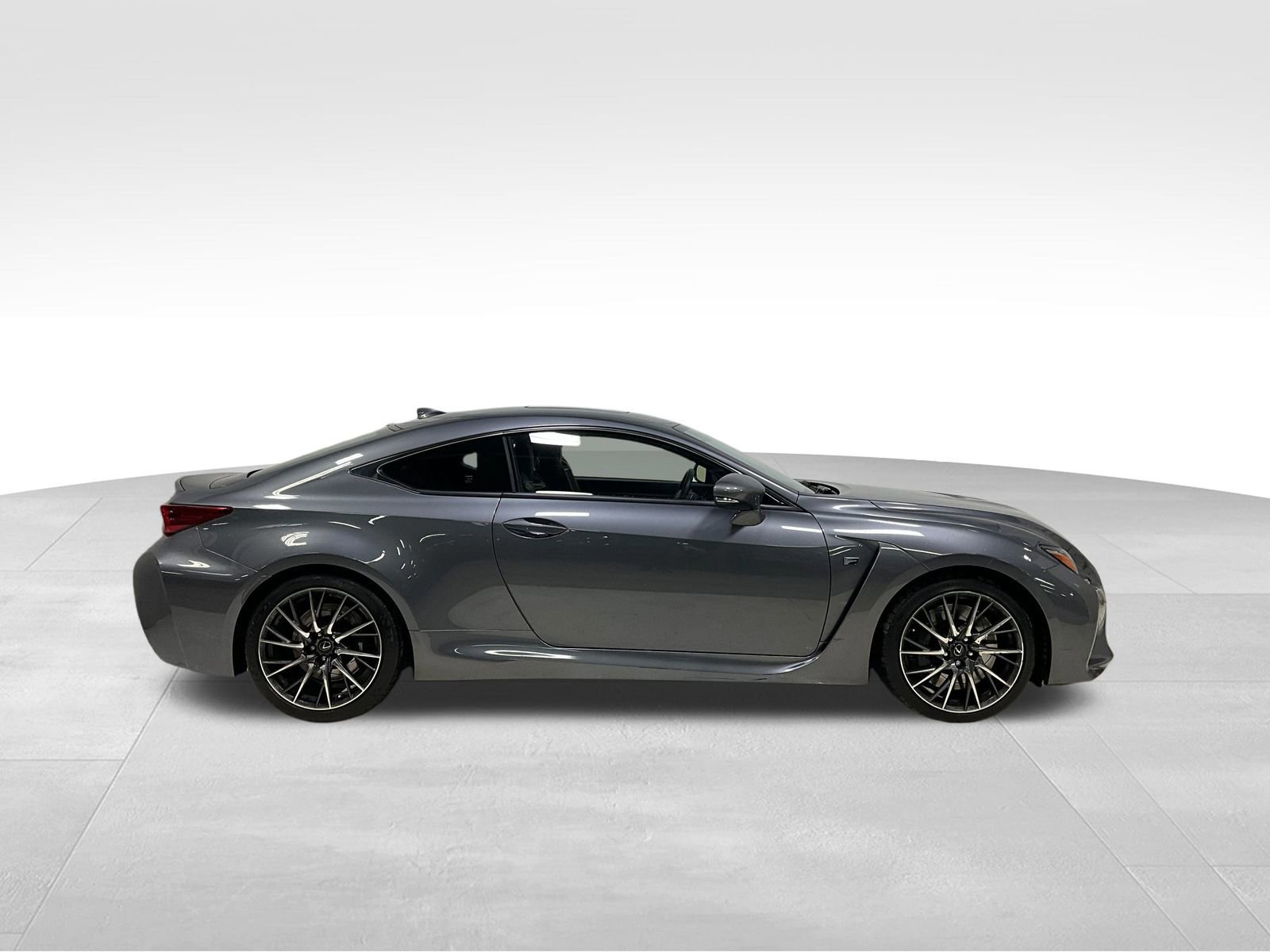 Used 2017 Lexus RC F image 3