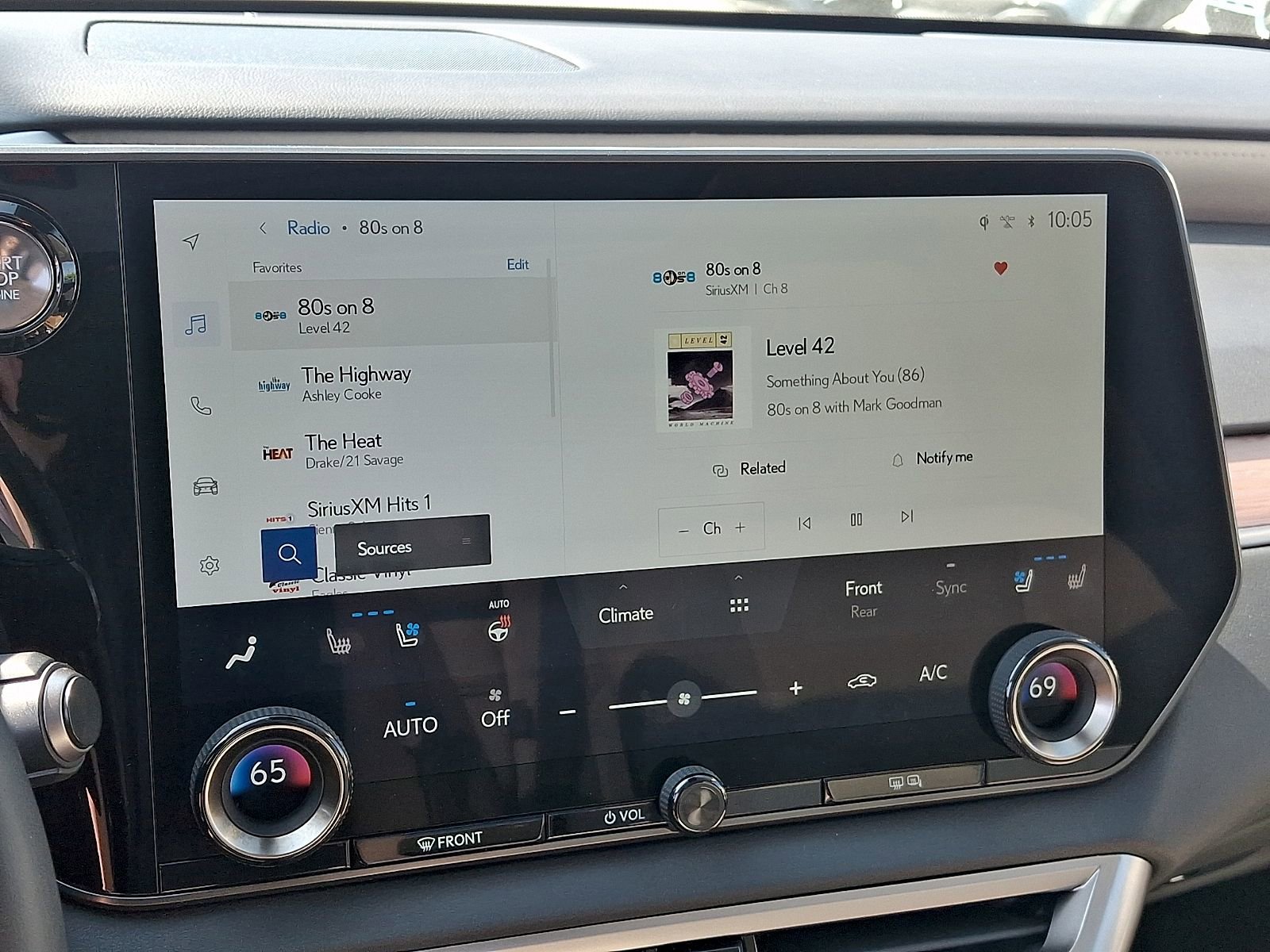 Used 2023 Lexus RX 350 FWD w/ Accessory Package (Z1) image 17