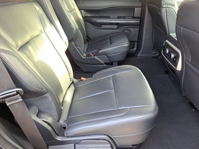 Used 2024 Ford Expedition XLT image 25