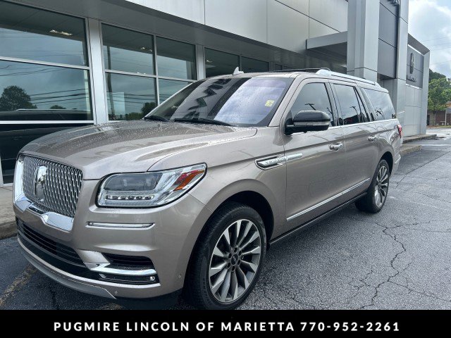 Used 2019 Lincoln Navigator L Reserve AWD/4WD image 2