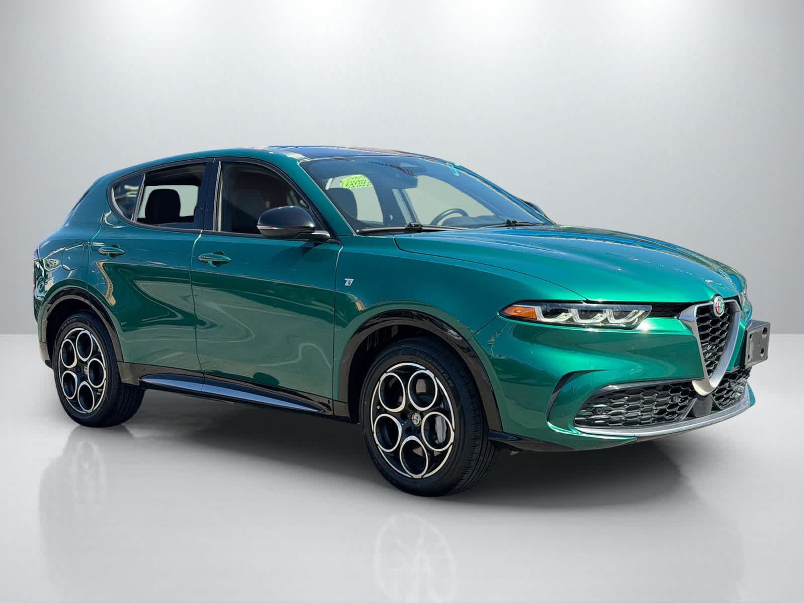 Used 2024 Alfa Romeo Tonale Ti AWD/4WD image 10