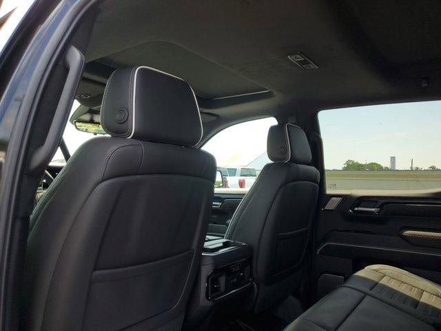 New 2026 GMC Sierra 1500 AT4X AWD/4WD image 9