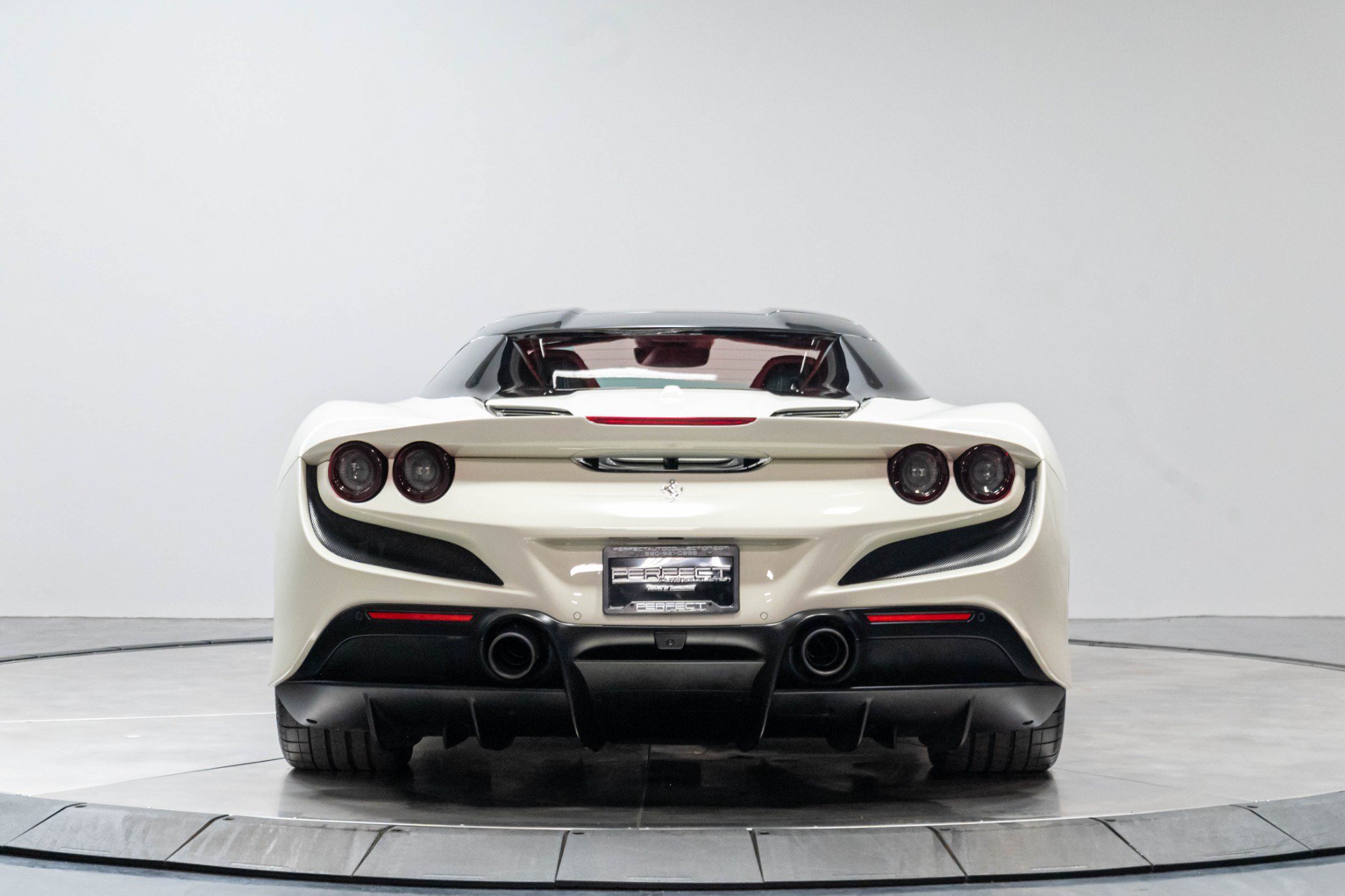 Used 2021 Ferrari F8 Tributo RWD image 55