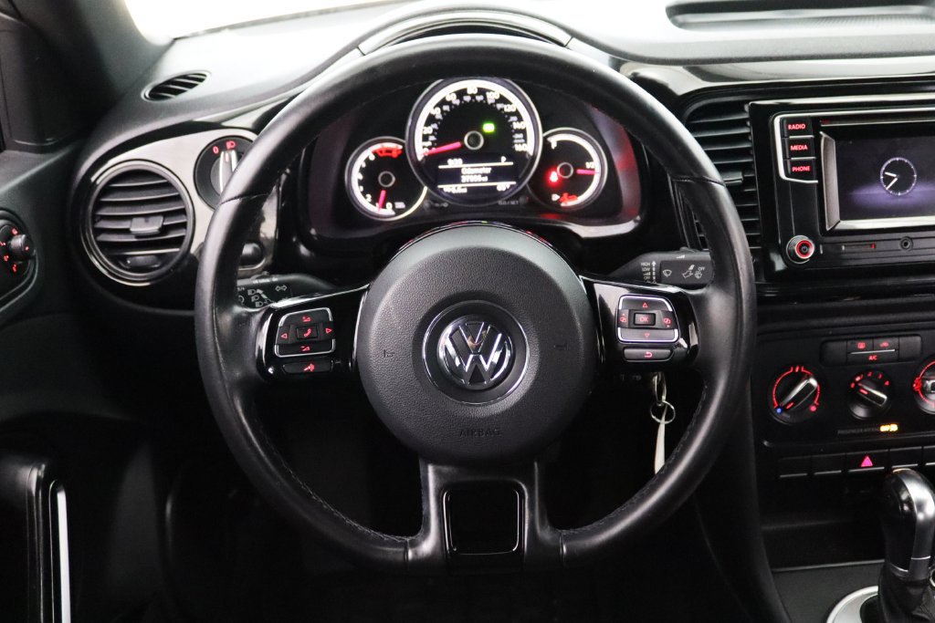 Used 2019 Volkswagen Beetle 2.0T S FWD image 20