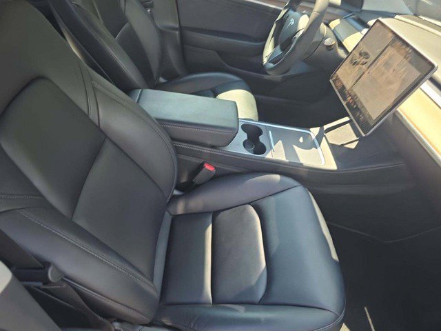 Used 2022 Tesla Model 3 Long Range AWD/4WD image 14
