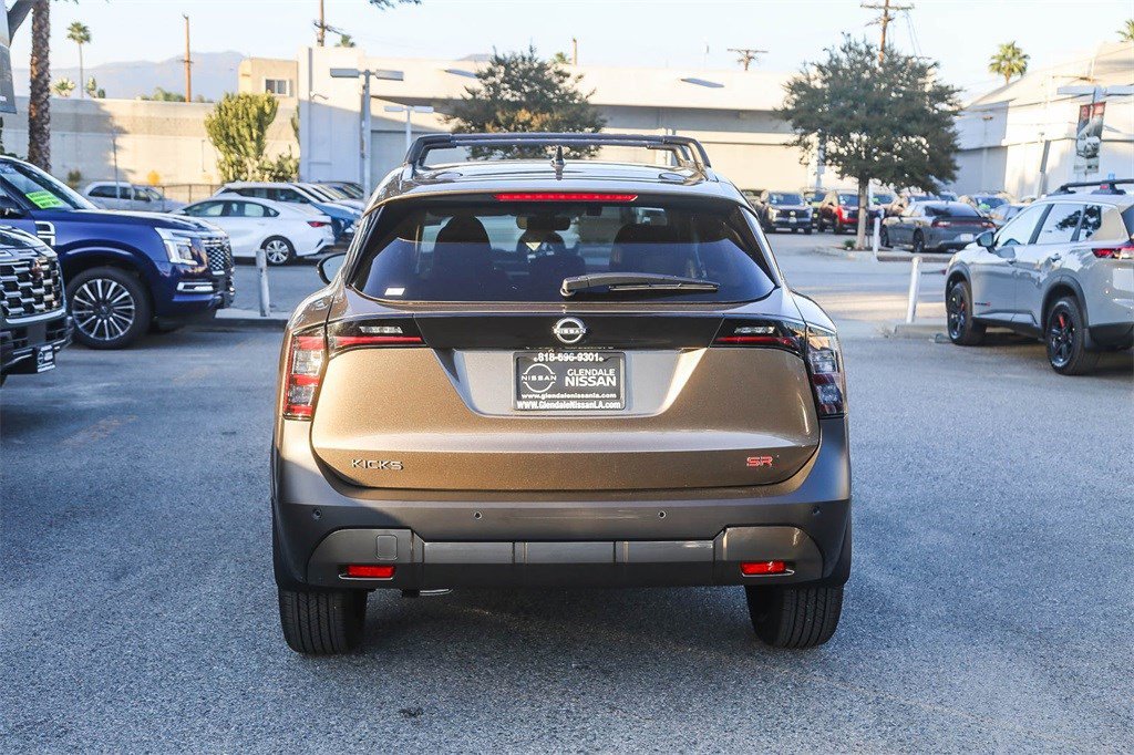 New 2026 Nissan Kicks SR image 7