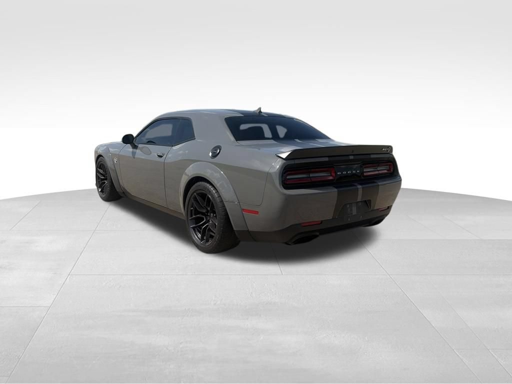 Used 2018 Dodge Challenger SRT Hellcat RWD image 5